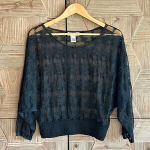 Ultra Pink Womens Top Sz Small Black Lace Dolman Sleeve